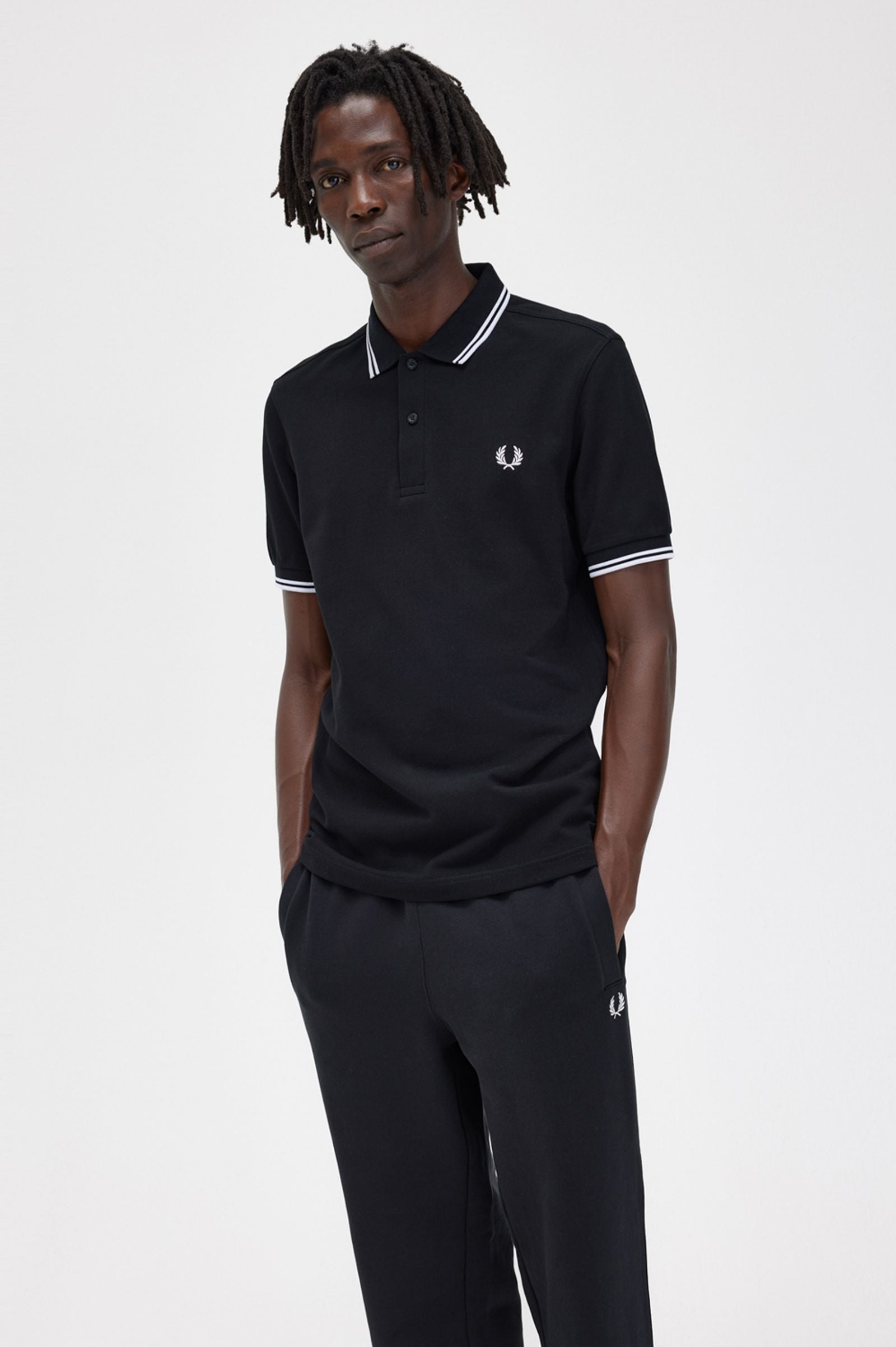 Fred Perry M3600 Black White Visual Impact